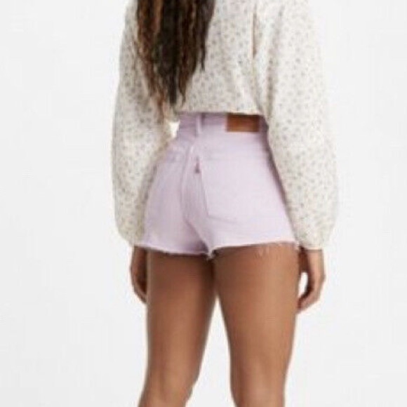 Lavender Levi’s Ribcage Shorts - Picture 2 of 8